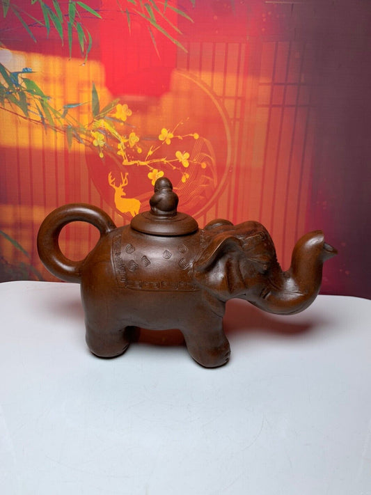 Chinese Yixing Zisha Clay Handmade Exquisite Teapot 品名:大象 底款: 顾景舟