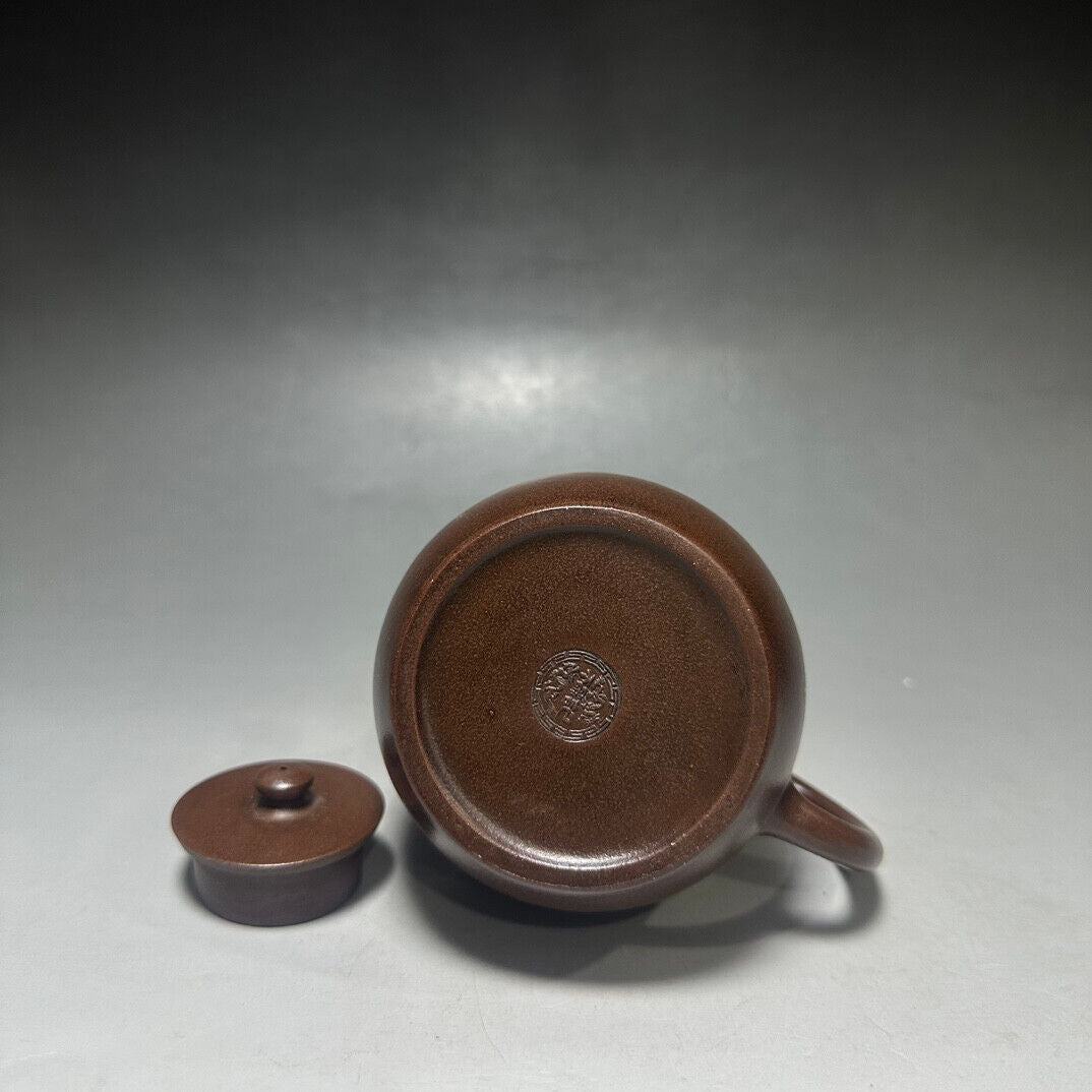 Chinese Yixing Zisha Clay Handmade Exquisite Teapot (小僧帽 底款:大清乾隆年制)