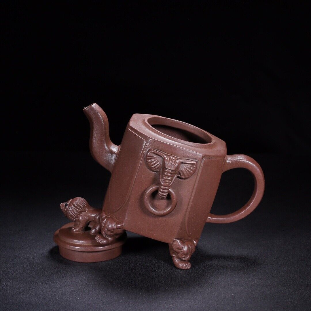 Chinese Yixing Zisha Clay Handmade Exquisite Teapot (威震八方 底款:施小马)