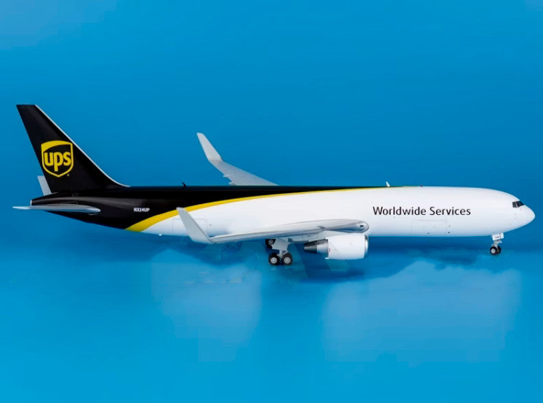 1:200 28CM GeminiJets UPS BOEING 767-300ERF Aeroplane Diecast Airplane Model