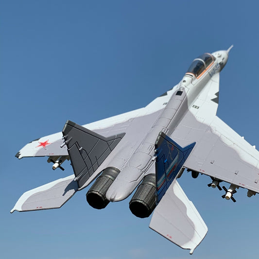 1/100 Russian Mig-35 Fulcrum Fighter Aircraft Grey Colour Metal + Plastic Model