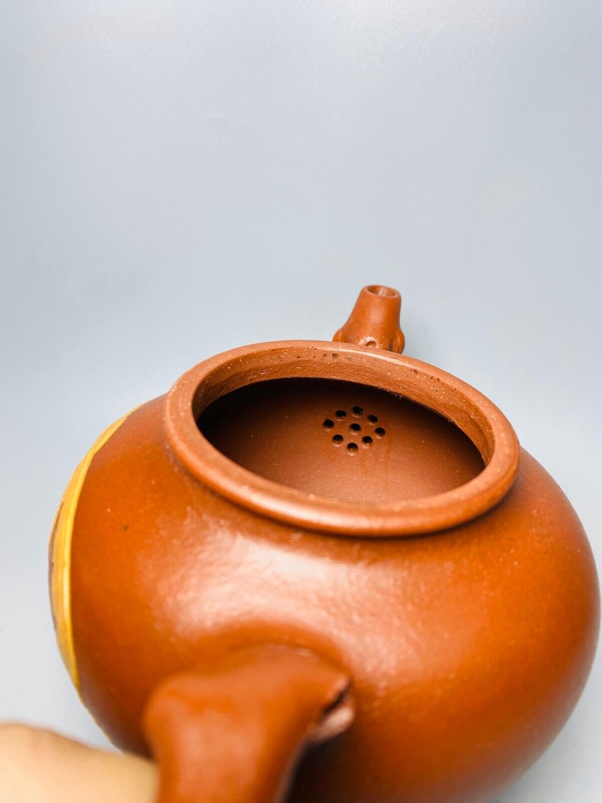 Chinese Yixing Zisha Clay Handmade Exquisite Teapot(凤凰壶 底款:周桂珍)