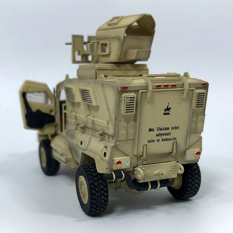 1/72 US M1224 MaxxPro Anti-Mine Anti-Ambush Vehicle Model Desert Painting