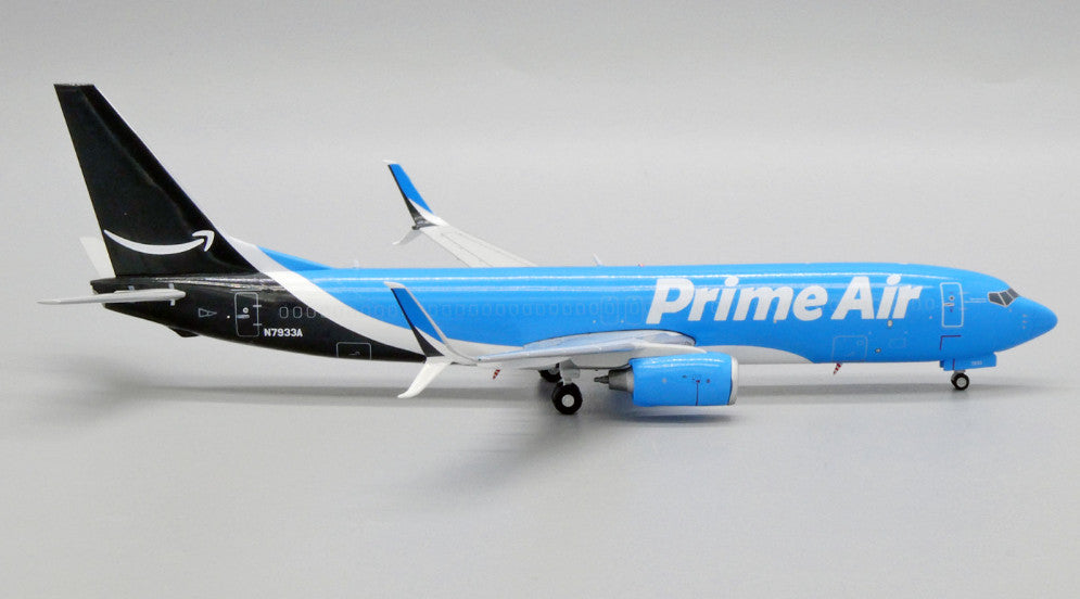 1:200 JC Wings Prime Air Boeing 737-800 Passenger Airplane Diecast Plane Model