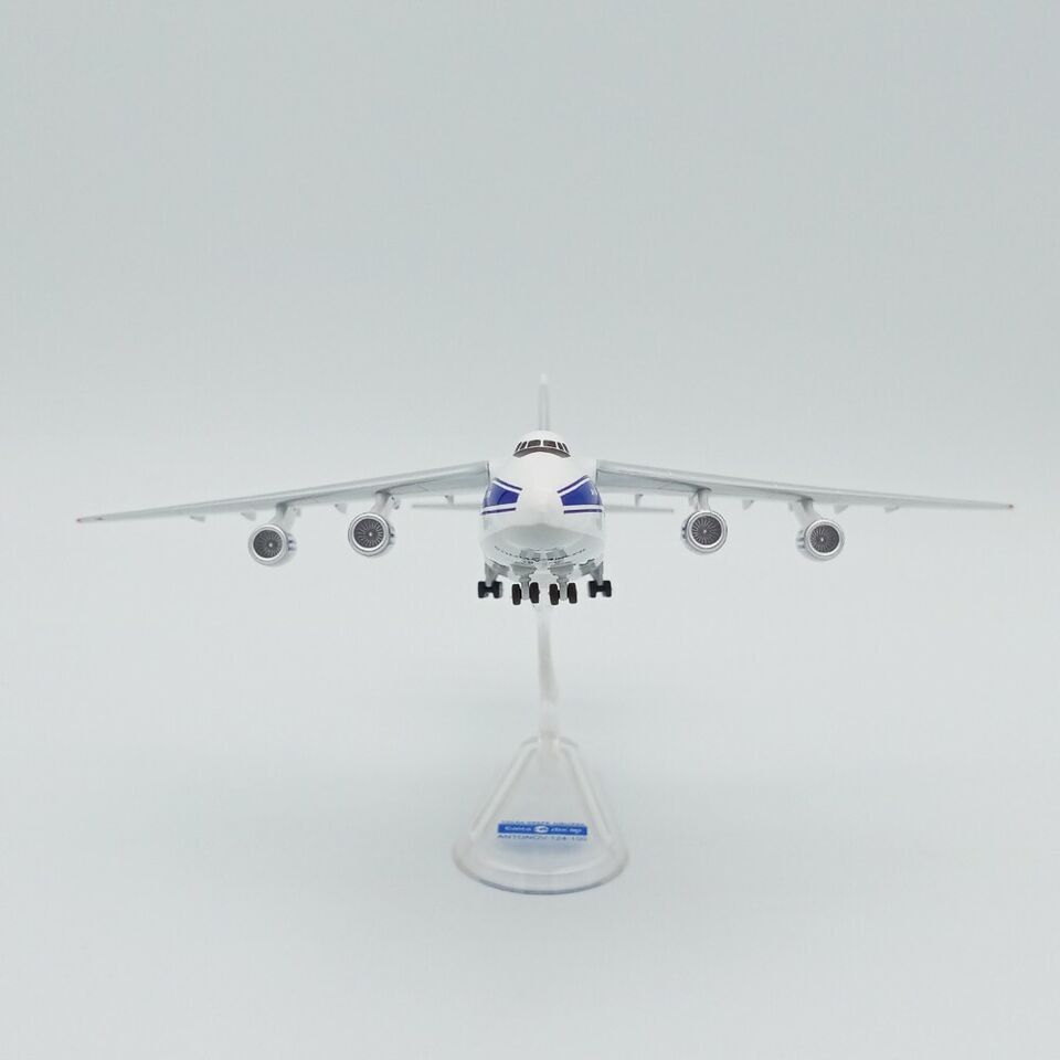 1:400 ANTONOV AN-124 Airfreighter Transport Airplane ABS Plastic Assembled Model