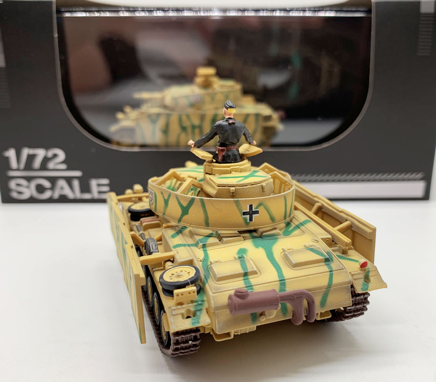3R GERMAN Type 3 N+1 Soldiers 1/72 DIECAST MODEL TANK