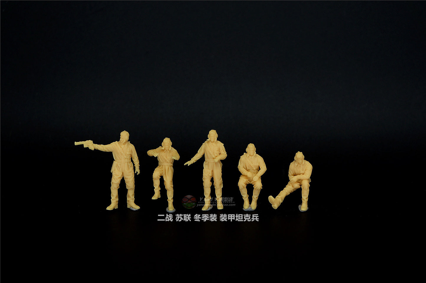 1/72 1/64 1/87 WWII Soviet Winter Uniforms Armored Tank Crew 5-Persons Unpainted