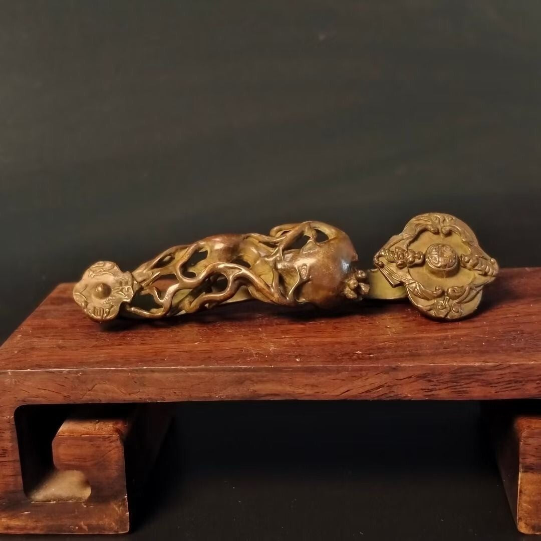 Rare bronze tea pet Tabletop Figurine Home Decor Gifts hand piece netsuke