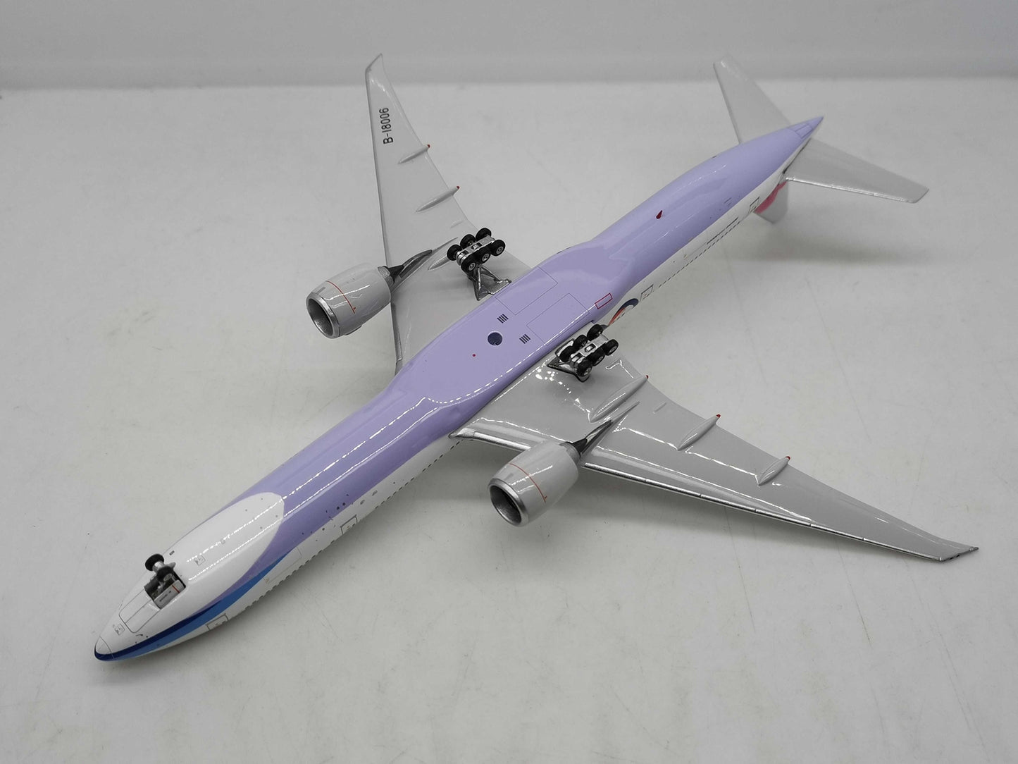 1:400 Phoenix CHINA AIRLINES B777-300ER Airplane Diecast Aircraft Plane Model