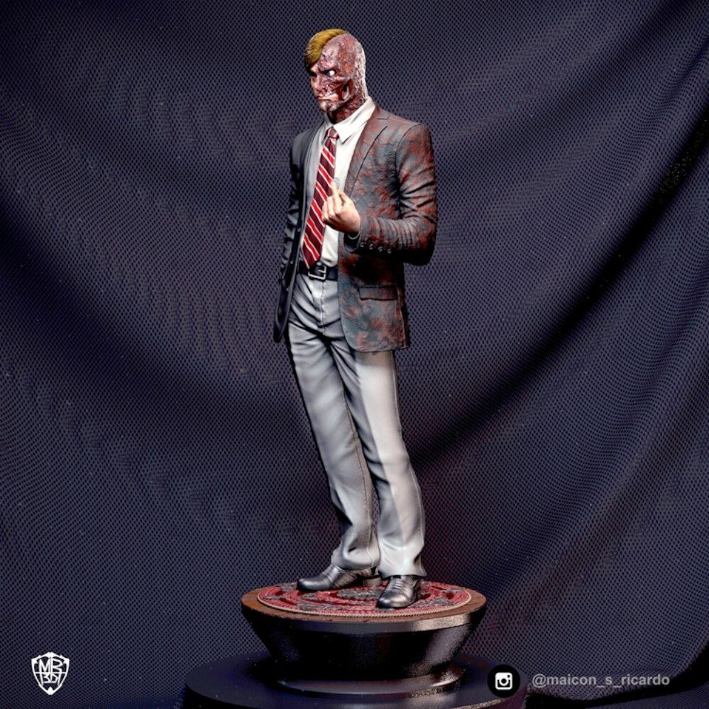 1/24 resin figure model Fantasy Double Faced Stranger Unassembled unpainted