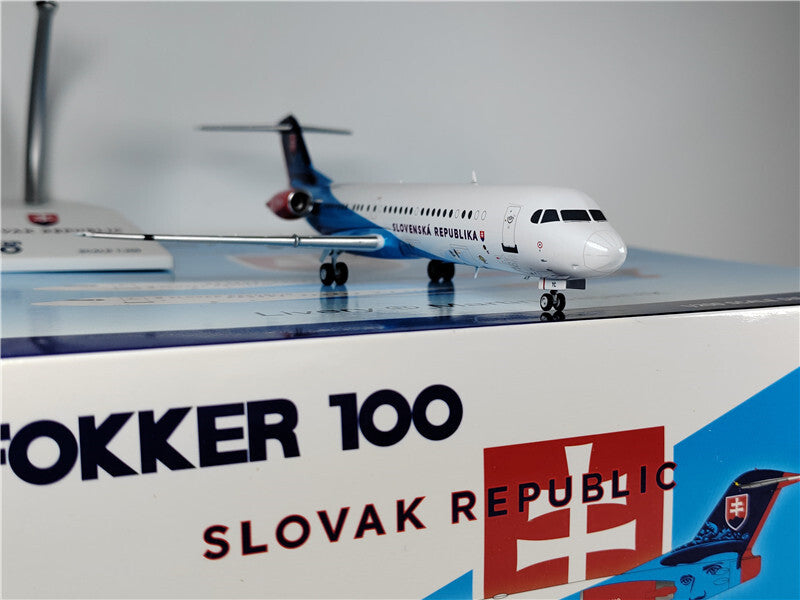 JC Wings SLOVAK REPUBLIC Government Flying Service FOKKER 100 OM-BYC 1:200 Model