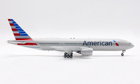 1:200 32CM InFlight American BOEING 777-200 Passenger Airplane Diecast Model