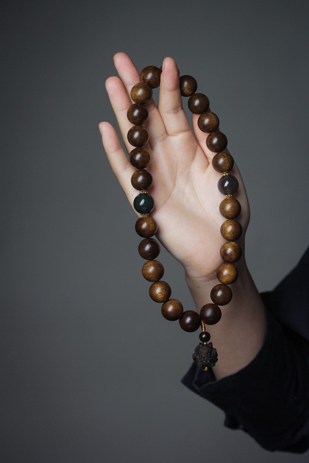 16mm Chinese Natural Eaglewood Handmade Exquisite Bracelets 31326