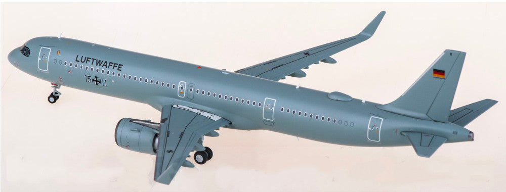 1:200 JC Wings Luftwaffe Airbus A321neo 15+11 Airplane Diecast Model