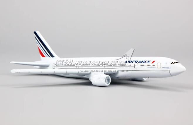 16CM AIR FRANCE Boeing 777 Passenger Airplane Diecast Plane Metal Aircraft Model