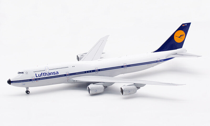 1:200 SQ Wings Lufthansa Boeing 747-8 D-ABYT Passenger Airplane Diecast Model