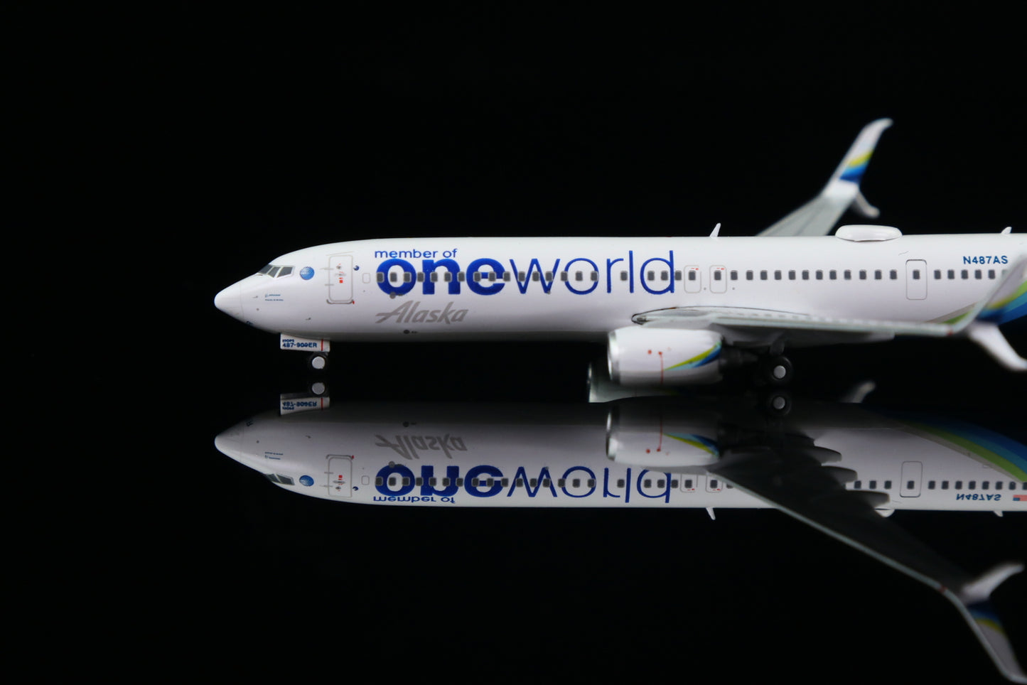 1:400 GeminiJets Alaska BOEING B737-900ER Airplane Diecast Plane Aircraft Model