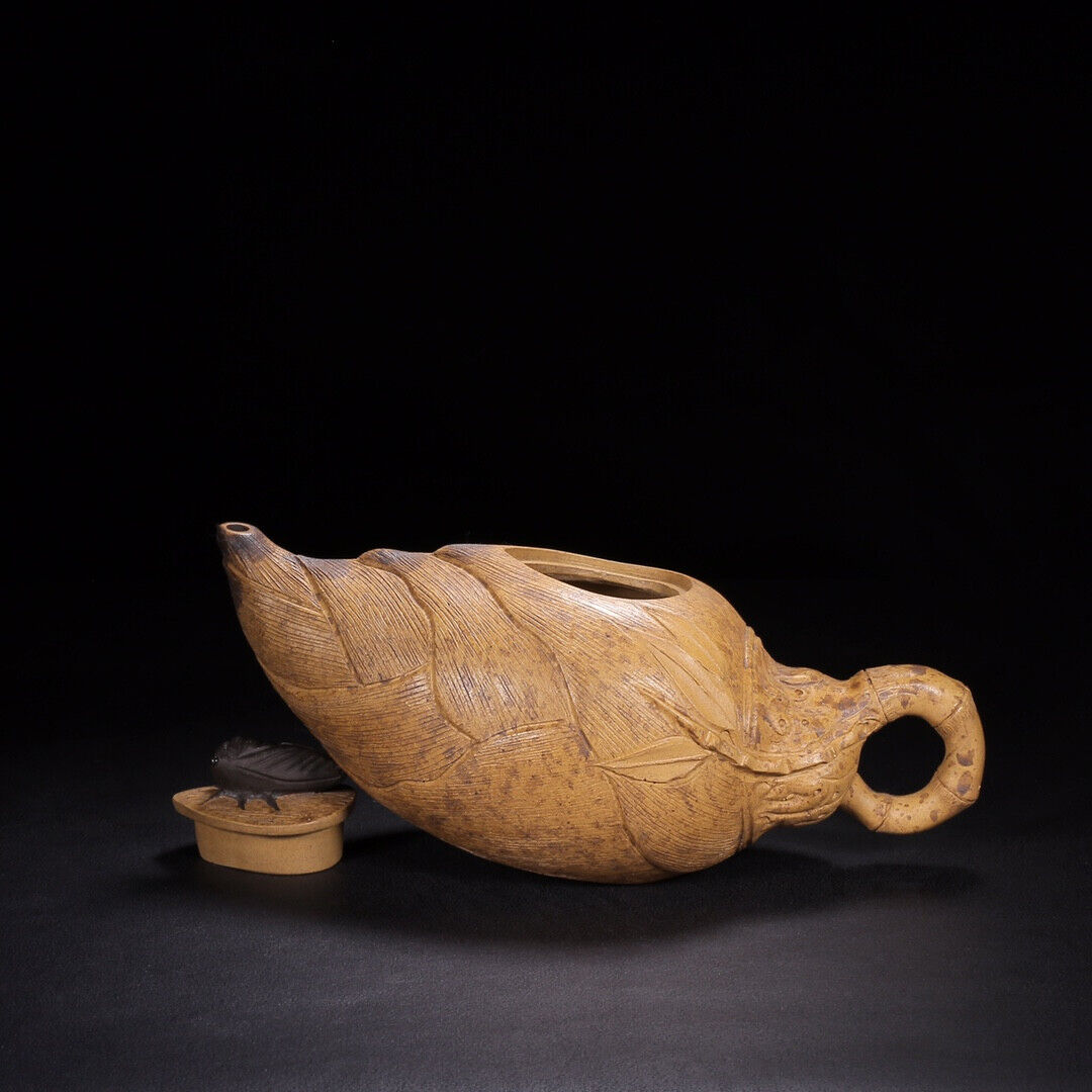 Chinese Yixing Zisha Clay Handmade Exquisite Teapot(竹笋 底款:陈鸣远)
