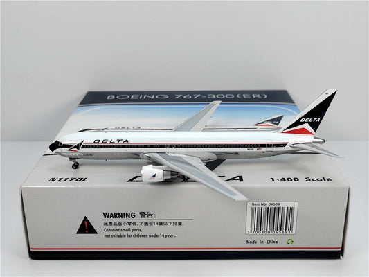 1:400 Phoenix Delta Air Lines B767-300 N117DL Airplane Diecast Aircraft Model