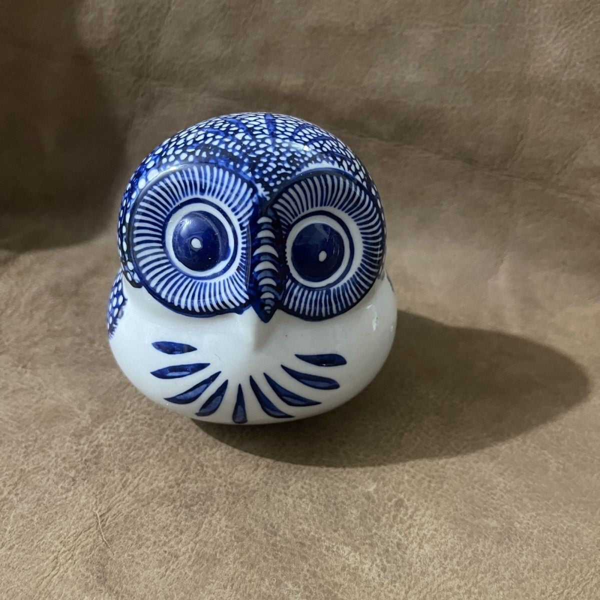 Blue and White Porcelain Owl Figurine (10cm) - Cute Tea Pet Desktop Decor