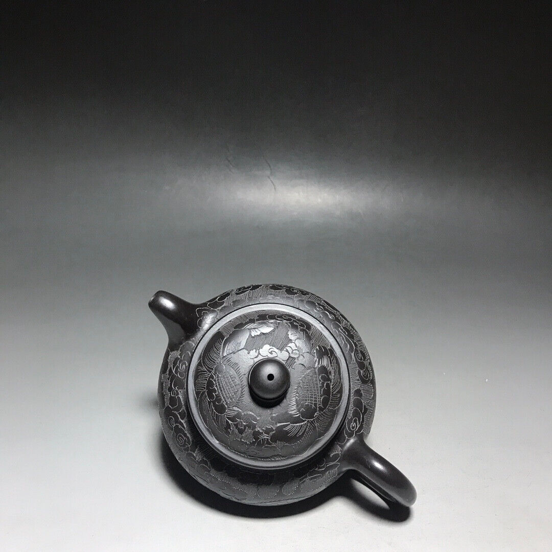 Chinese Yixing Zisha Clay Handmade Exquisite Teapot(龙纹仿古 底款:尹振庭)