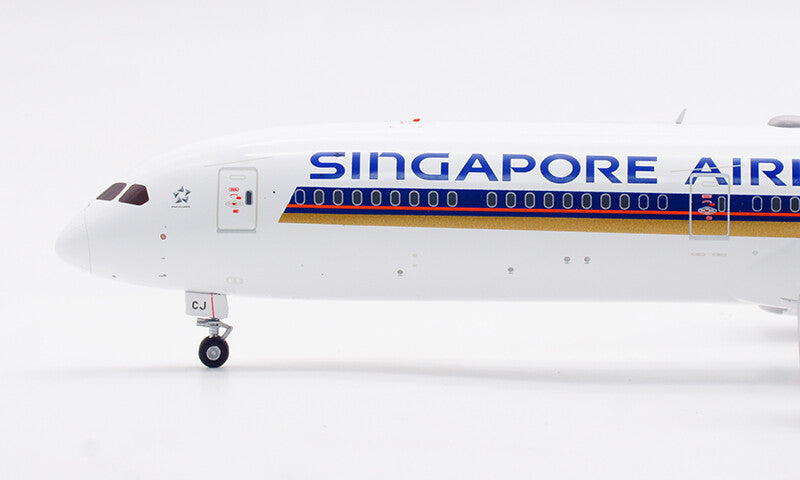 1:200 SQ Wings Singapore Airlines Boeing 787-10 Passenger Airplane Diecast Model