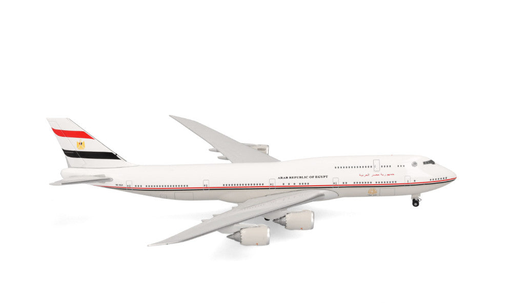 1:500 Herpa Boeing B747-8 Passenger Airplane Diecast Model