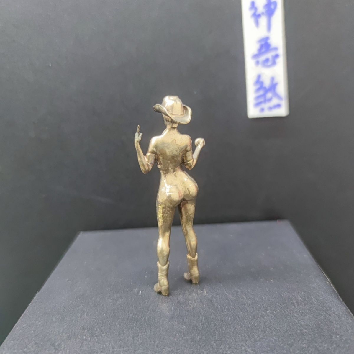 Pure Copper Western Cowboy Girl Sexy Plump Hand Model Ornaments