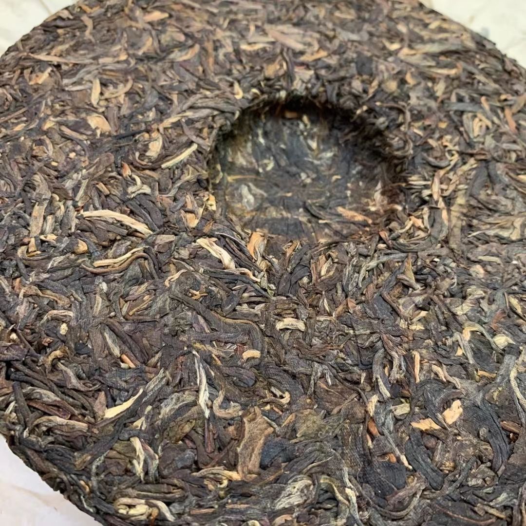 2002 Yunnan Aged Puerh Tea Ban Zhang Old Tea Pu-erh Raw Tea Puer Tea Cake 357g