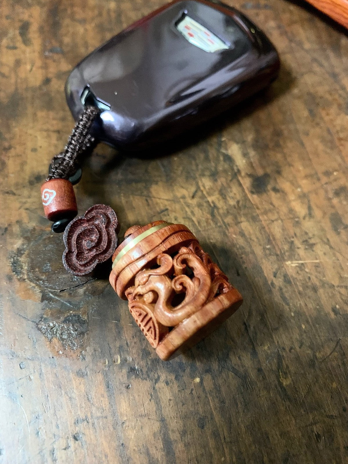 Indian Red Sandalwood Keychain Hollow Sachet Pendant Car Charm Random Color