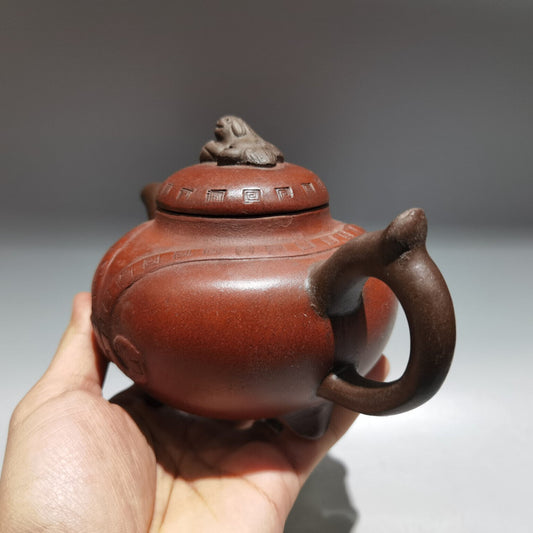 Chinese Yixing Zisha Clay Handmade Exquisite Teapot(狮尊三足壶 底款:时大彬)