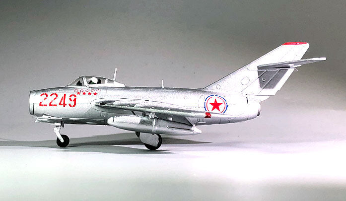 CHINA MIG-15 1/72 diecast plane model aircraft