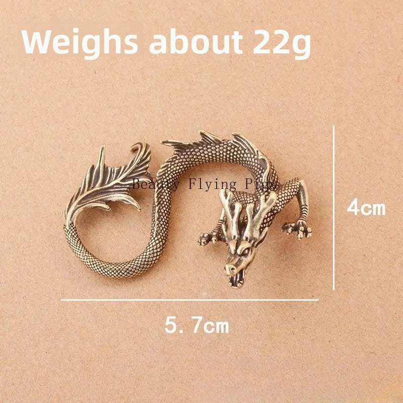1Pc Chinese Retro Metal Zodiac Dragon Desktop Ornament Handmade Carving Tea Pet