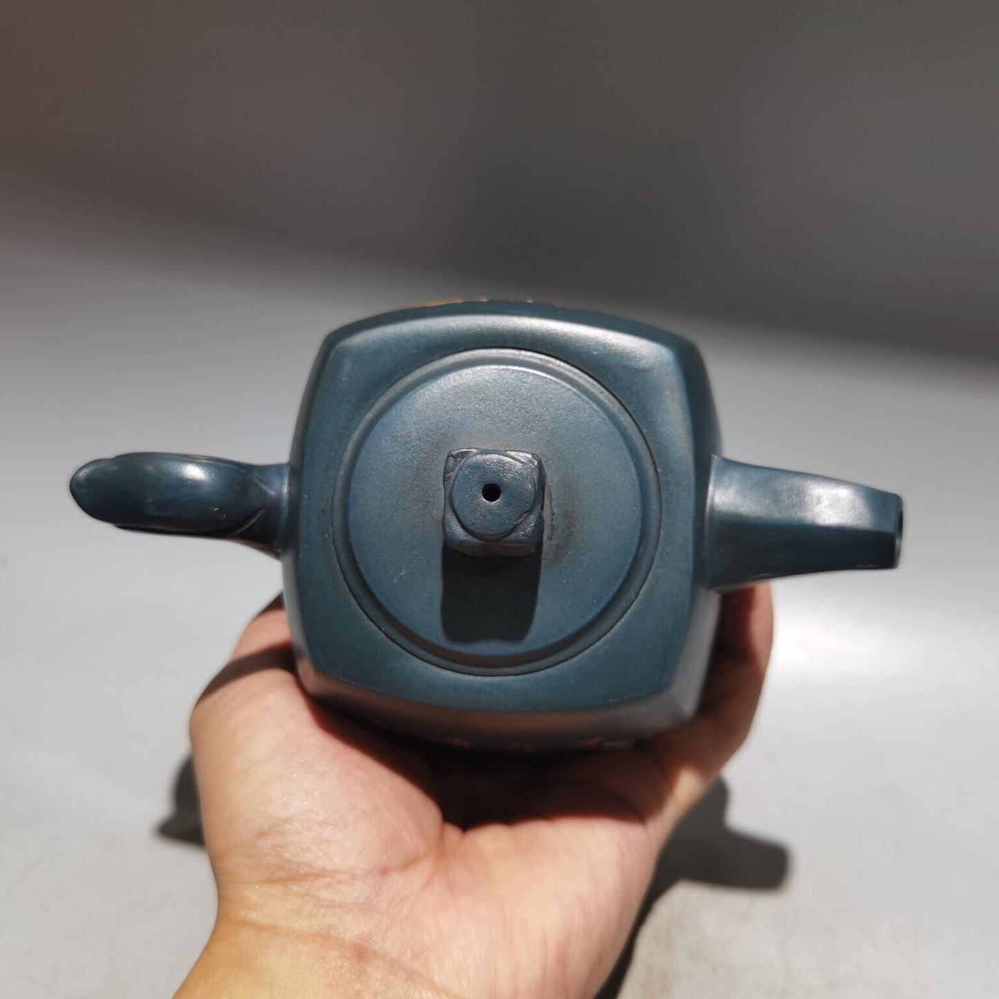 Chinese Yixing Zisha Clay Handmade Exquisite Teapot(四方泥绘壶 底款:顾景舟)