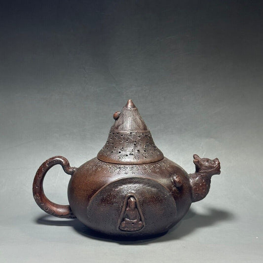 Chinese Yixing Zisha Clay Handmade Exquisite Teapot (籠头竹笋壶 底款:供春)