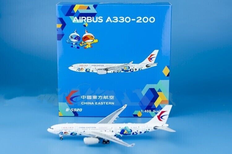 1:400 Phoenix CHINA EASTERN AIRBUS A330-200 Passenger Airplane Diecast Model