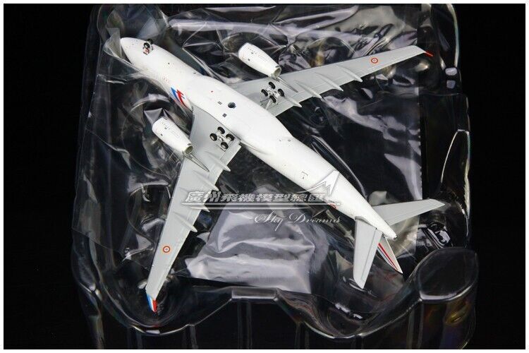 1:400 JC Wings France Air Force AIRBUS A330-200 Passenger Airplane Diecast Model
