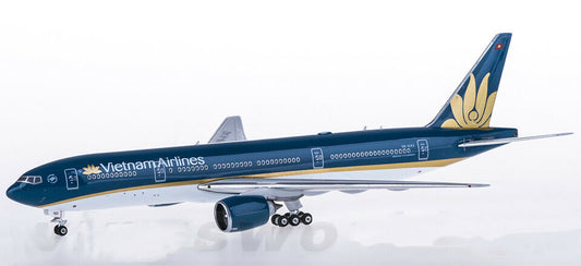 1:400 Phoenix Vietnam Airlines BOEING 777-200ER Passenger Airplane Diecast Model