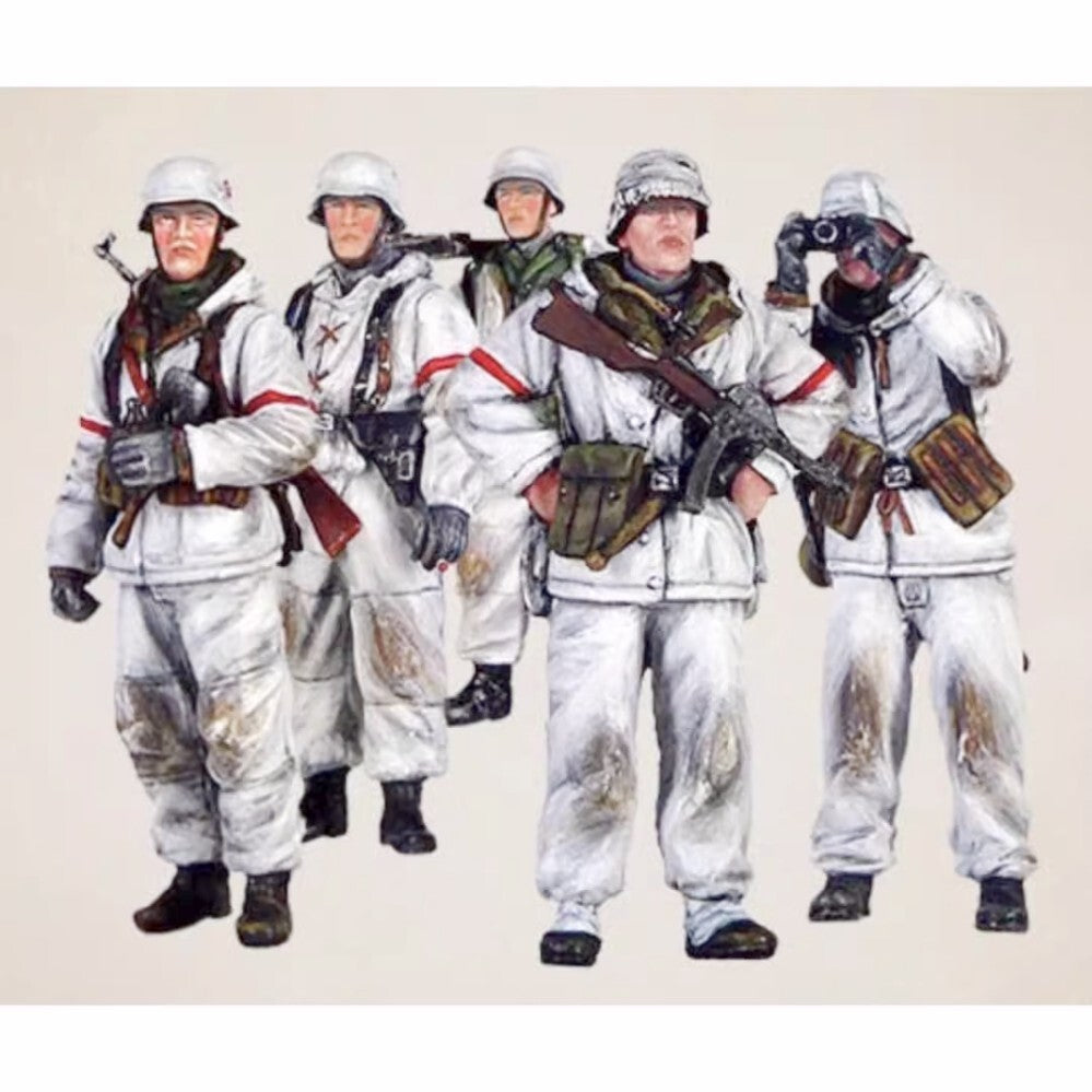 1:35 resin figure model kit Five German soldiers in WW II Unassembled Unpainted