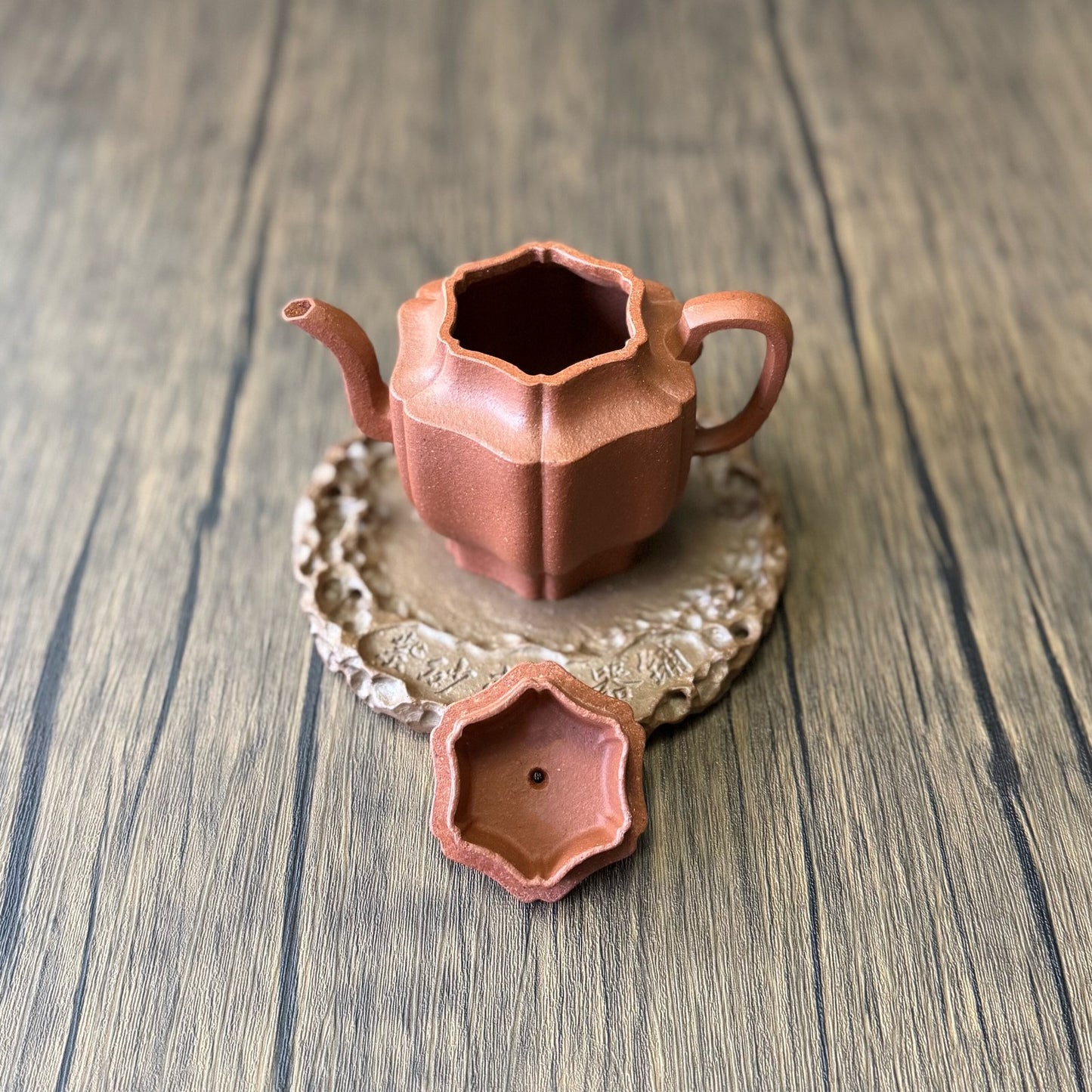 Chinese Purple Clay Pot Health Trays With Vintage Ribbed Fluted pots