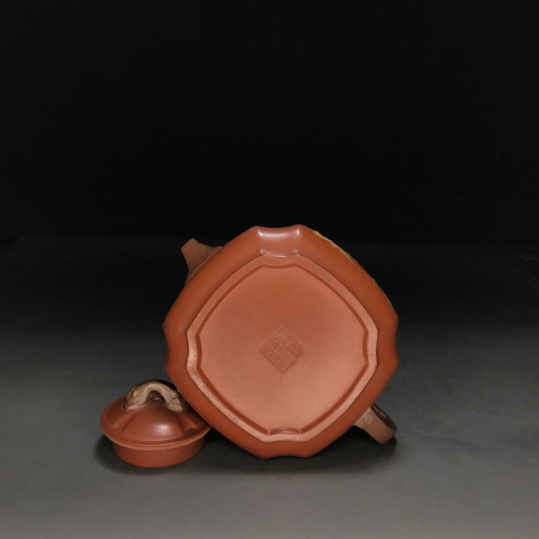 Chinese Yixing Zisha Clay Handmade Exquisite Teapot (六方 底款:如图)