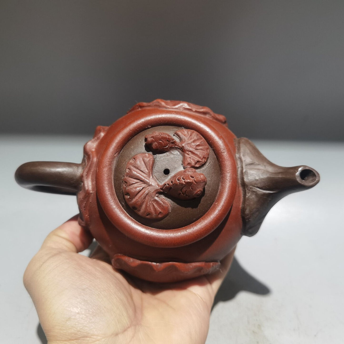 Chinese Yixing Zisha Clay Handmade Exquisite Teapot (双鱼壶 底款:陈鸣远 )