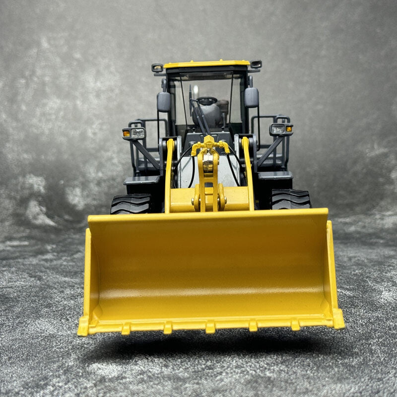 1:35 24CM SHANTUI SR26M Roader Construction Equipment Machine Diecast Model