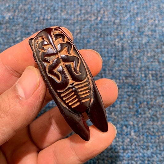 Natural Carved Cicada Pendant Statue Collection Hand Toy