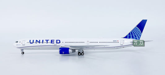 1:400 PandaModel UNITED B767-400 N66056 Passenger Airplane Diecast Model