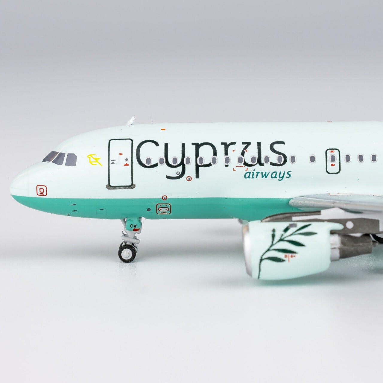 1:400 NG Model Cyprus Airways AIRBUS A319 Passenger Airplane Diecast Plane Model