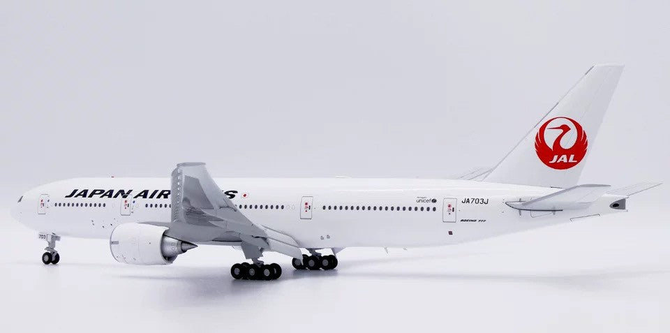 1:200 JC Wings Japan Airlines Boeing 777-200ER Passenger Diecast Airplane Model