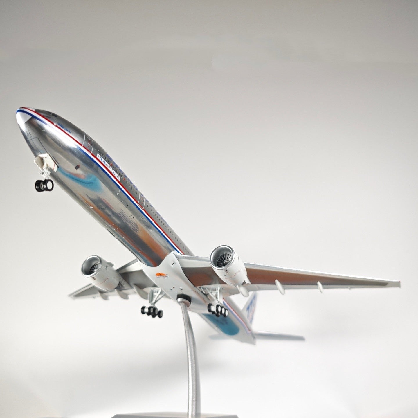 1:200 InFlight Boeing 777-300ER N5014K Passenger Airplane Diecast Plane Model