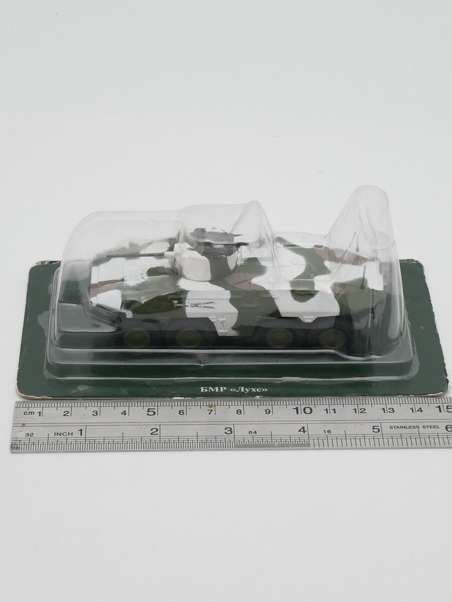 1: 72 БМР Лухс / BIS Luchs wheeled tank armor model