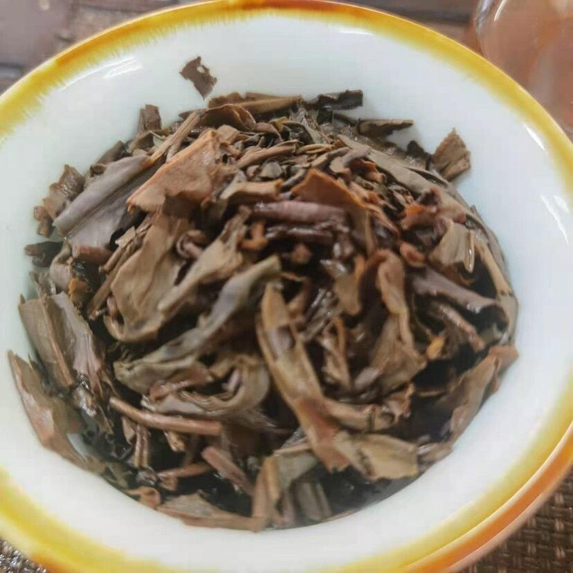 2006 Ba Jiao Ting Royal Reward Arbor 方茶 200 克普洱茶绿砖 200 克-